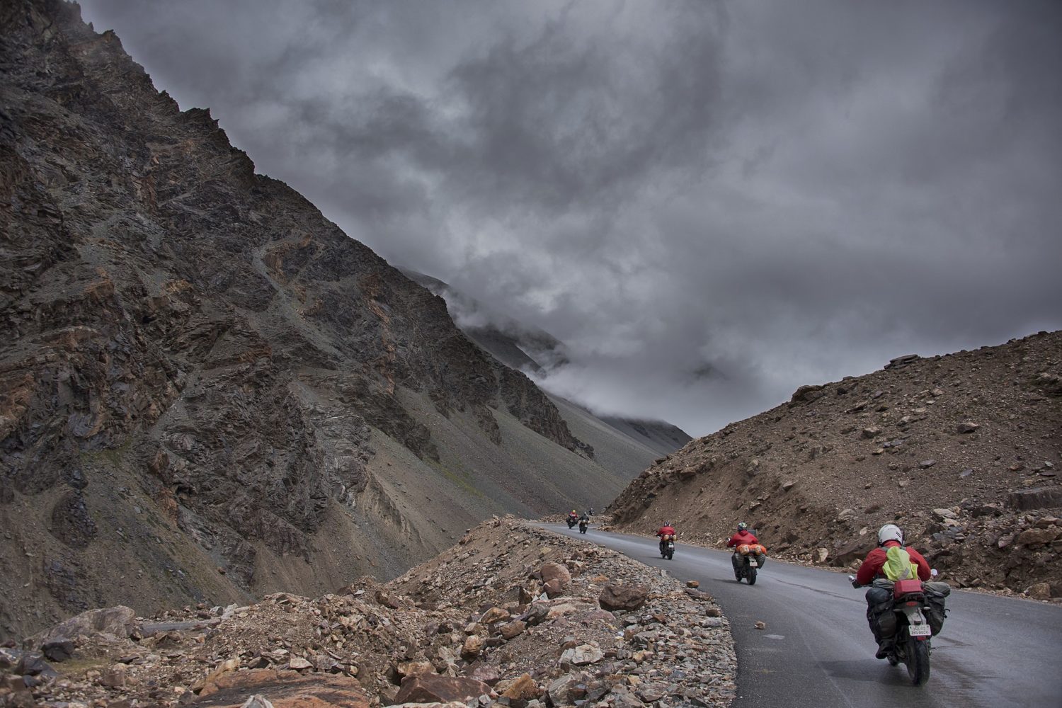 ladakh-bikers-adventure-trip